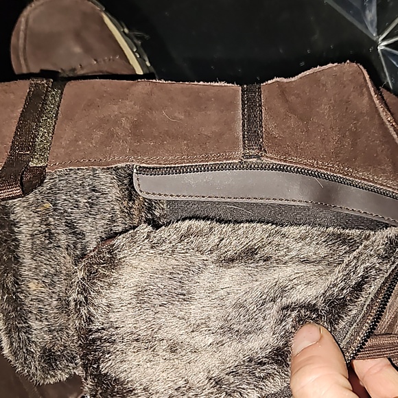 Skechers originals mukluk like boots with fake fur size 10 brown suede - Picture 3 of 6